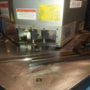 CORNOR CUTTING MACHINE